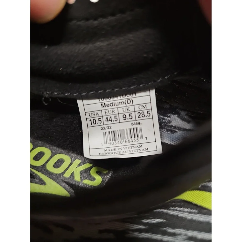 Brooks ELMN8 v5 Track Field Spike Shoes Mens 10.5 D Lightweight Sprint Distance